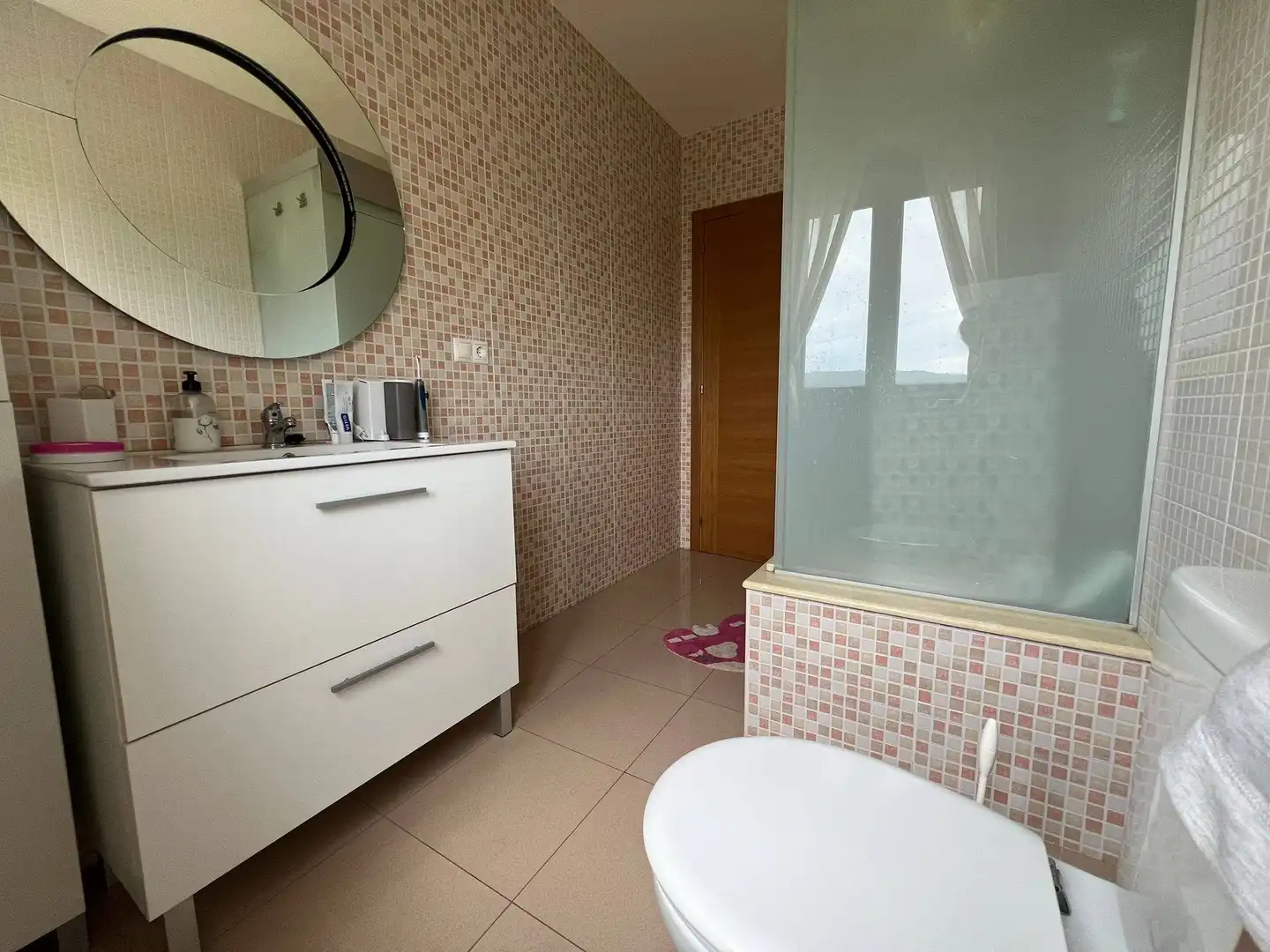 Bathroom of Houses for rent in Padrón  with Heating, Private garden and Storage room
