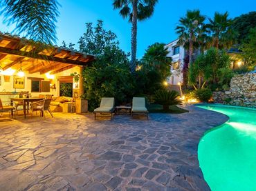 Haus mit Pool zum Verkauf in MALAGA