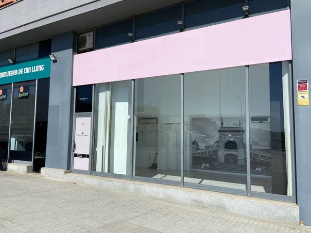 Local comercial en Alquiler en Ronda d'Europa, 560 en Can Llong