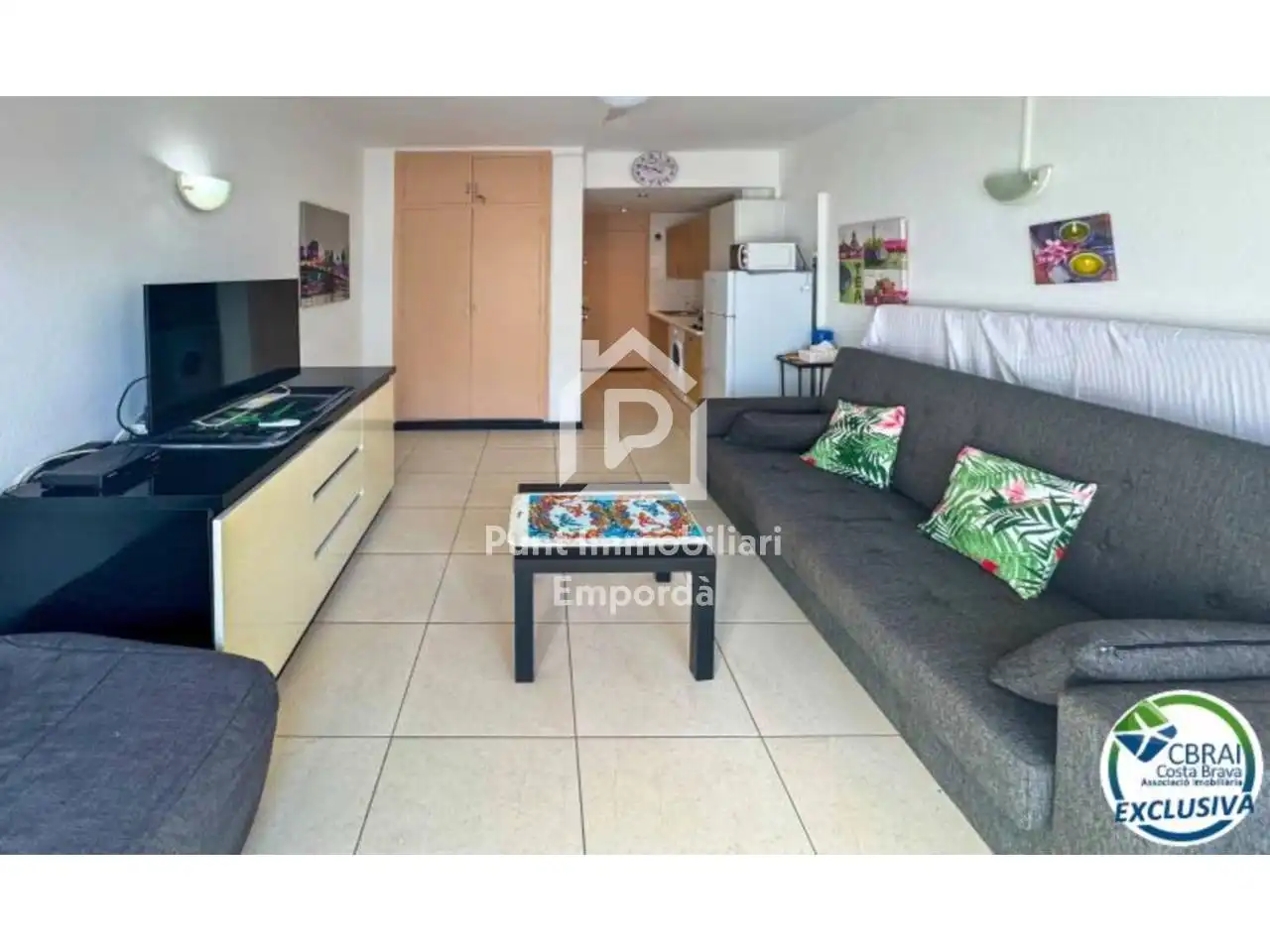 Sala d'estar de Estudi en venda en Roses amb Terrassa i Moblat
