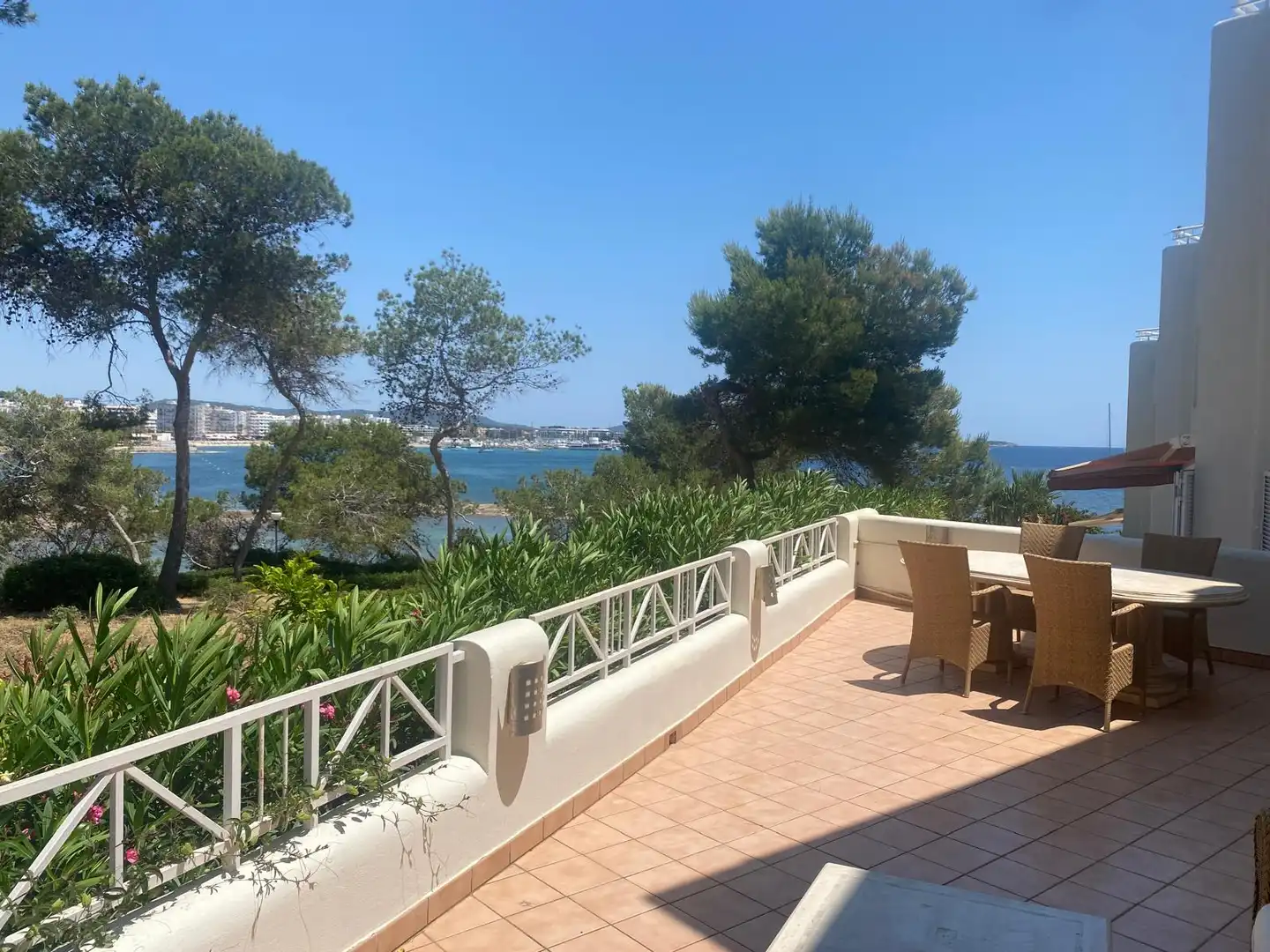 Terraza de Casa adosada en venta en Santa Eulària des Riu con Aire acondicionado, Calefacción y Jardín privado