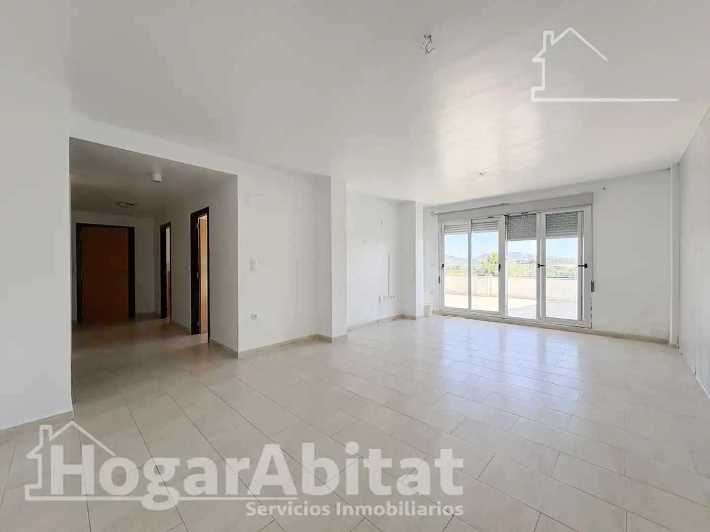 Sala d'estar de Àtic en venda en Vilallonga / Villalonga amb Terrassa, Balcó i Piscina comunitària