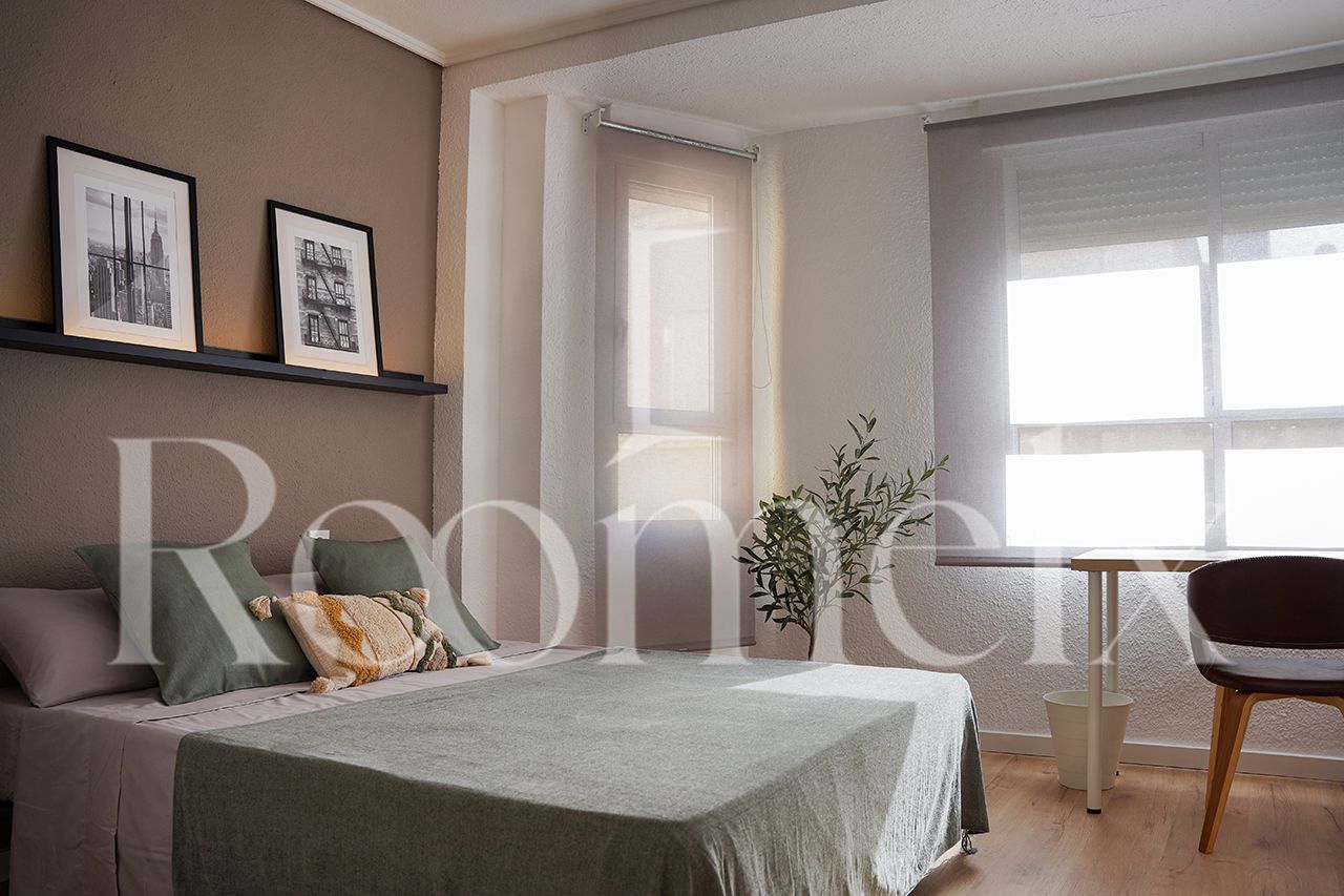 Bedroom of Flat to share in Elche / Elx  with Parquet flooring, Furnished and Oven