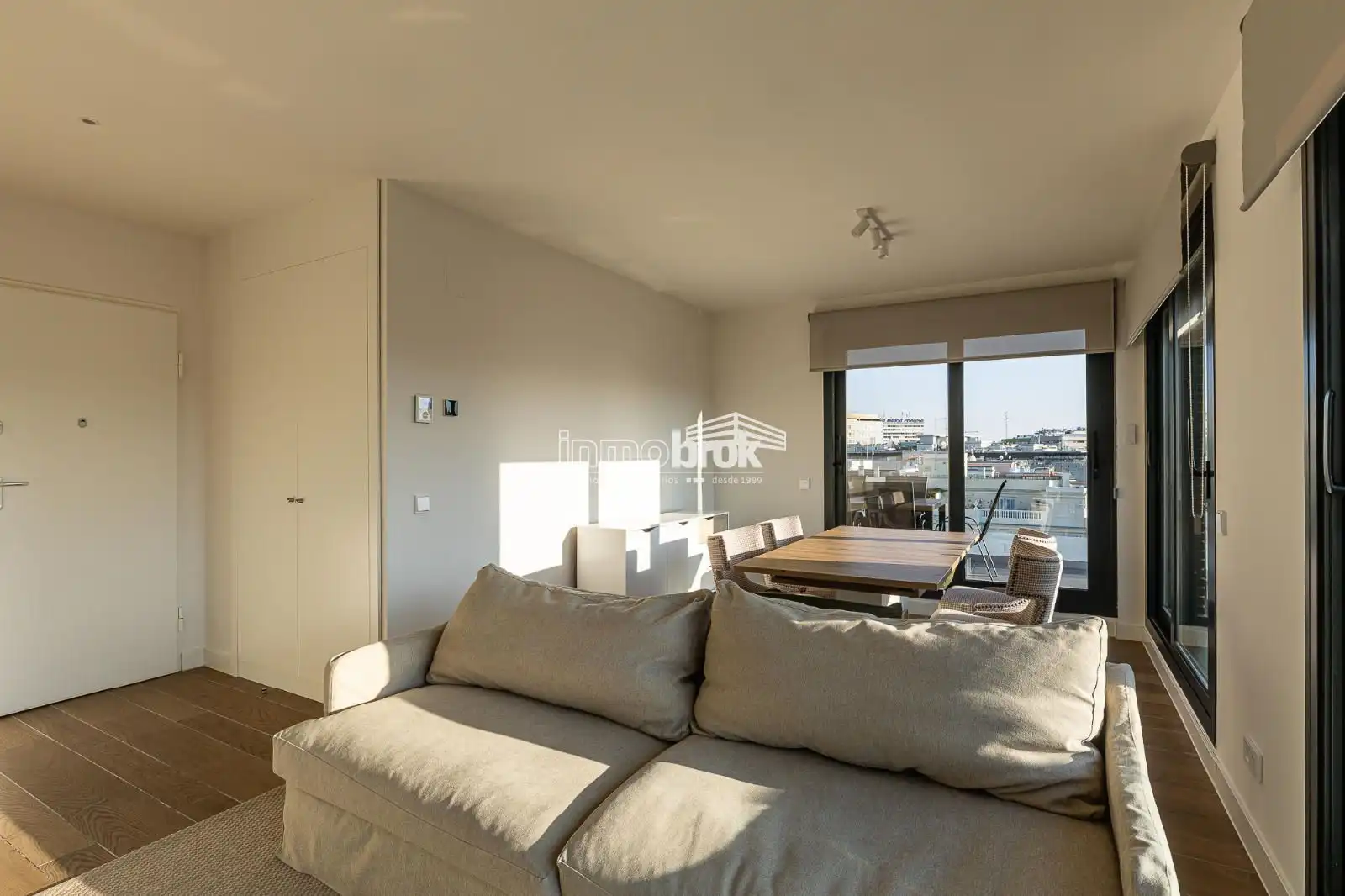 Sala de estar de Ático de alquiler en Madrid con Aire acondicionado, Calefacción y Terraza