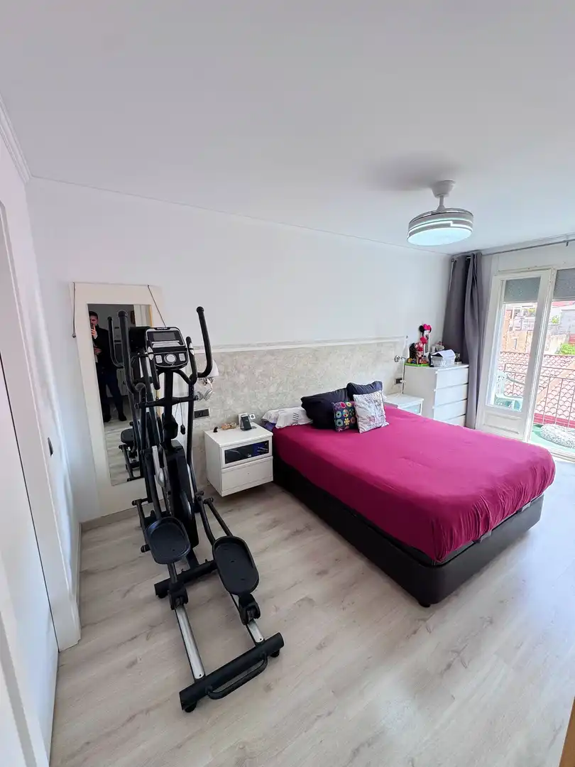 Habitación de Dúplex en venta en Sabadell con Terraza, Trastero y Balcón