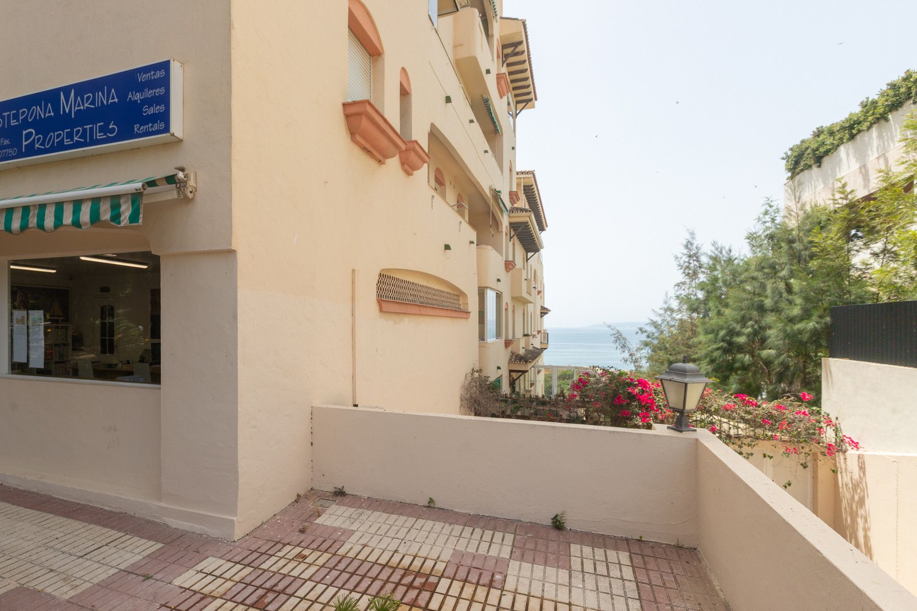 Exterior view of Premises for sale in Estepona  with Air Conditioner