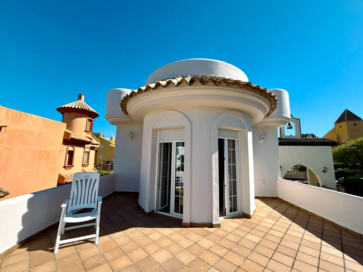 Terrasse von Haus oder Chalet zur Miete in Islantilla mit Klimaanlage, Heizung und Privatgarten