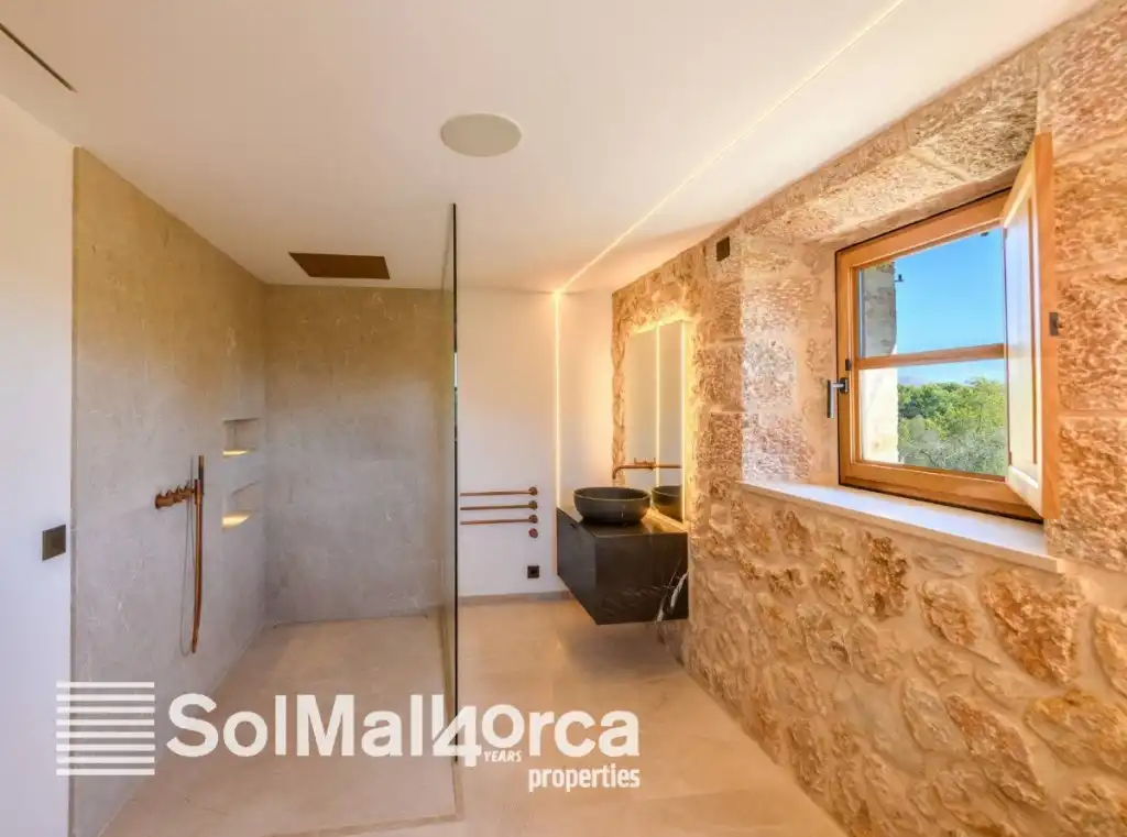 Bathroom of Country homes for sale in Pollença  with Air Conditioner, Heating and Private garden