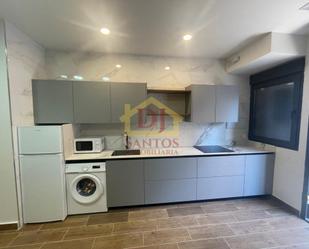 Kitchen of Apartment for sale in Salamanca Capital