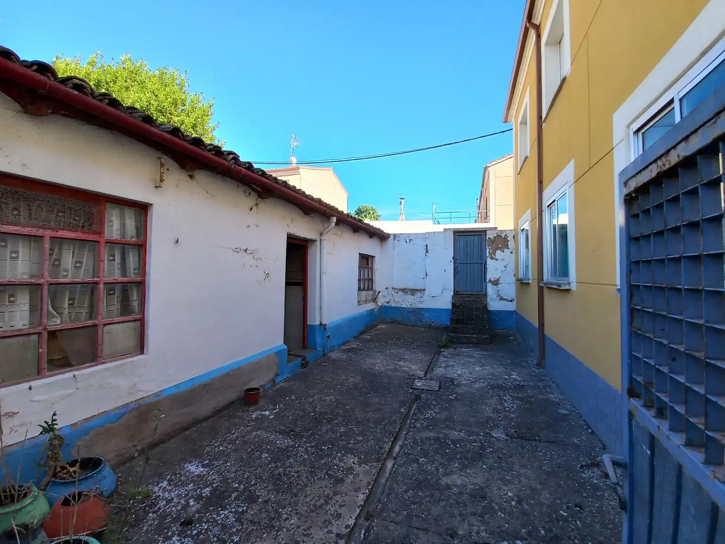 Vista exterior de Pis en venda en Burgos amb Calefacció