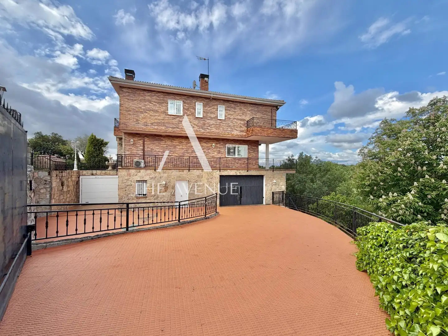 Chalet con terraza en venta en Calle PALOMA DE LA