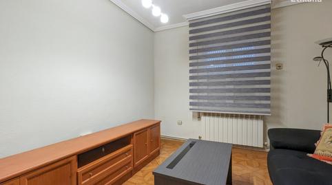 Photo 2 of Flat to rent in Vitoria-gasteiz - Paseo Zumaquera, Adurtza, Vitoria - Gasteiz
