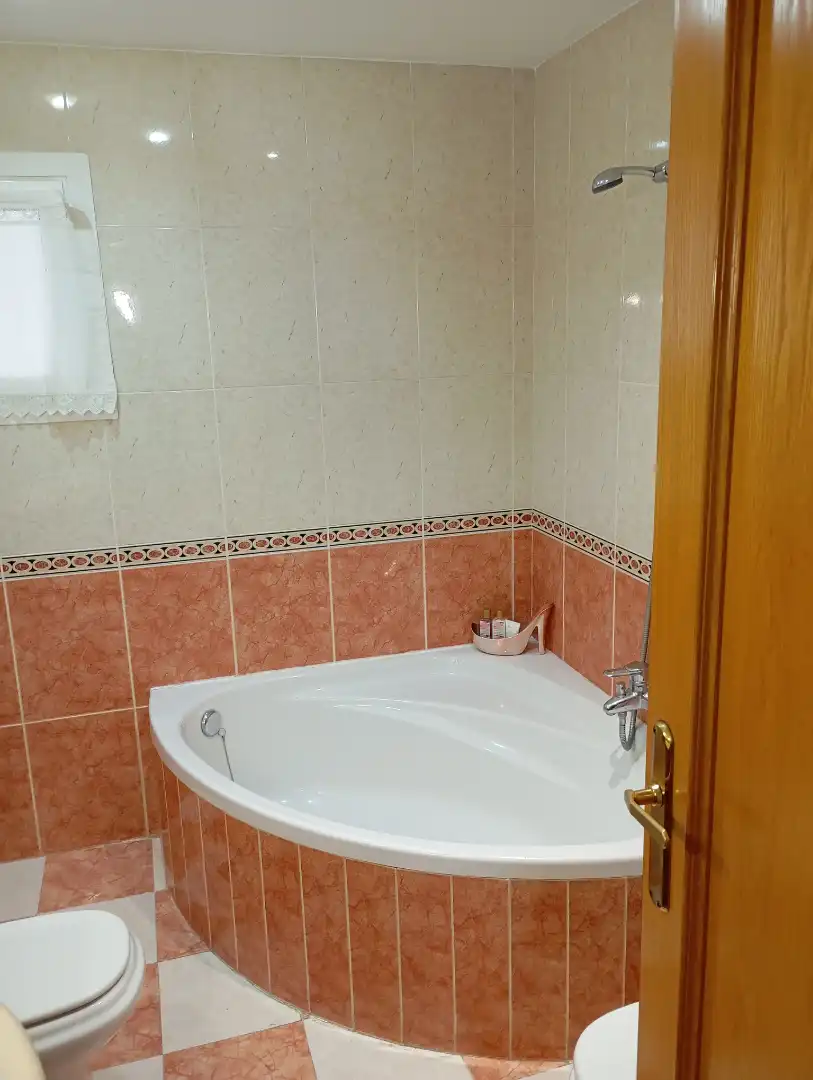 Bany de Pis en venda en Villena amb Aire condicionat, Calefacció i Moblat