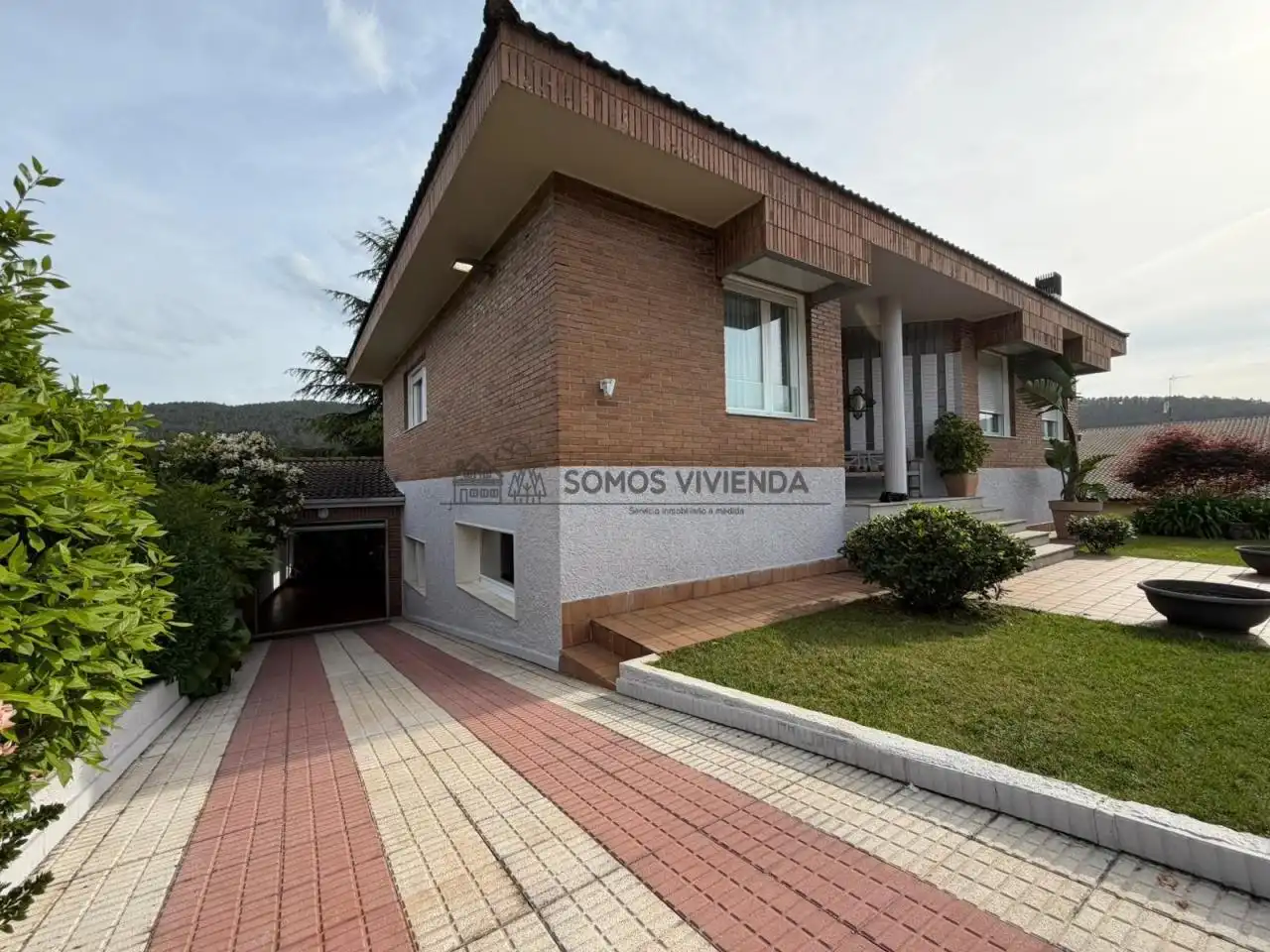 Vista exterior de Casa o chalet en venta en Ourense Capital  con Calefacción, Jardín privado y Terraza