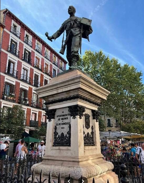 Vista exterior de Planta baixa en venda en  Madrid Capital