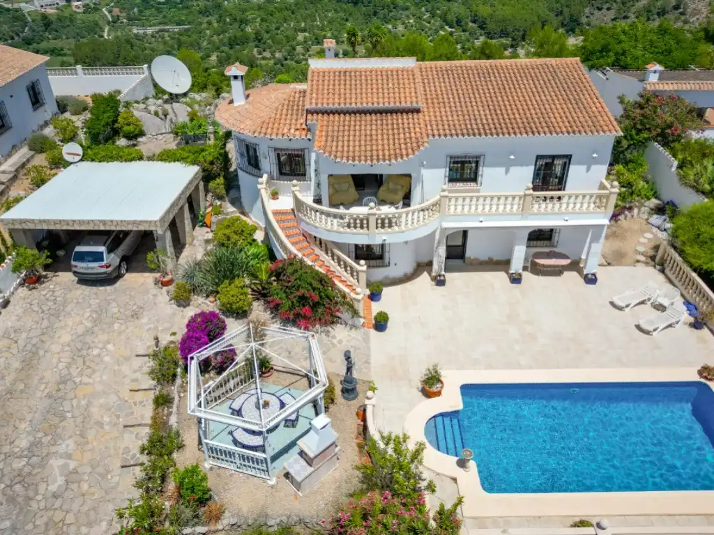 Vista exterior de Casa o xalet en venda en Murla amb Aire condicionat, Calefacció i Jardí privat