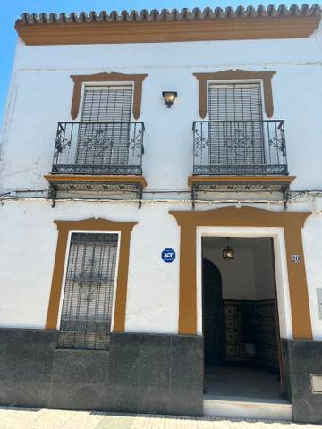 Casa adosada en Venta en Avenida Aguas Santas, 20 en Villaverde del Río