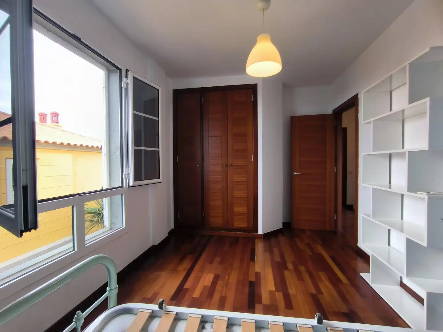 Dormitori de Casa adosada en venda en Las Palmas de Gran Canaria amb Jardí privat, Parquet i Terrassa