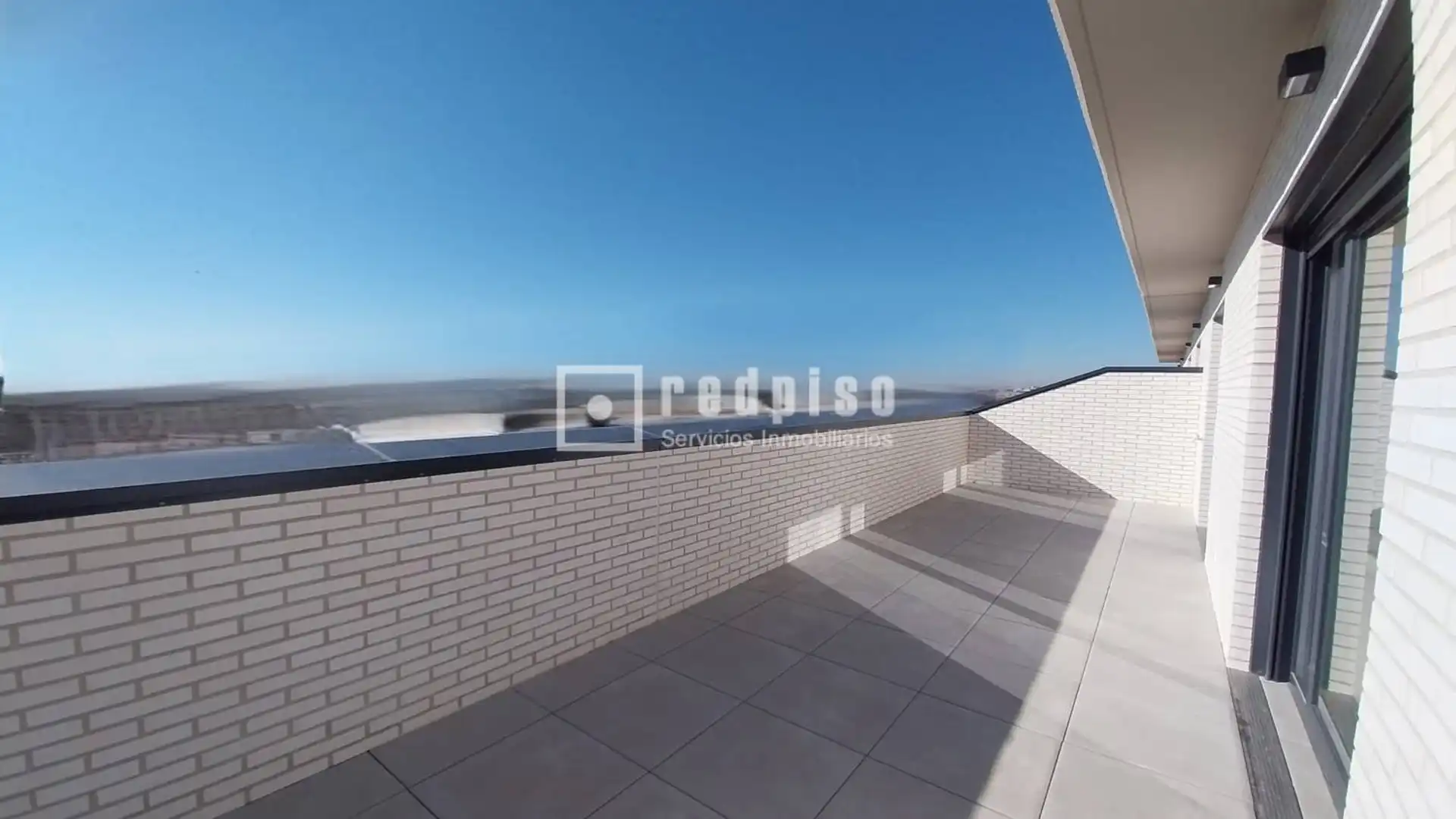 Terraza de Ático de alquiler en Rivas-Vaciamadrid con Aire acondicionado, Calefacción y Jardín privado