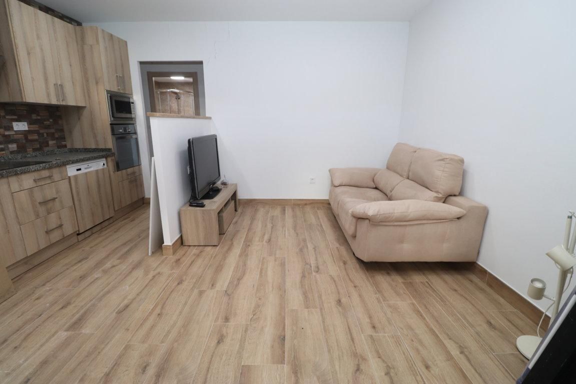 Planta baja de alquiler en Alhaurín de la Torre con Aire acondicionado y Terraza