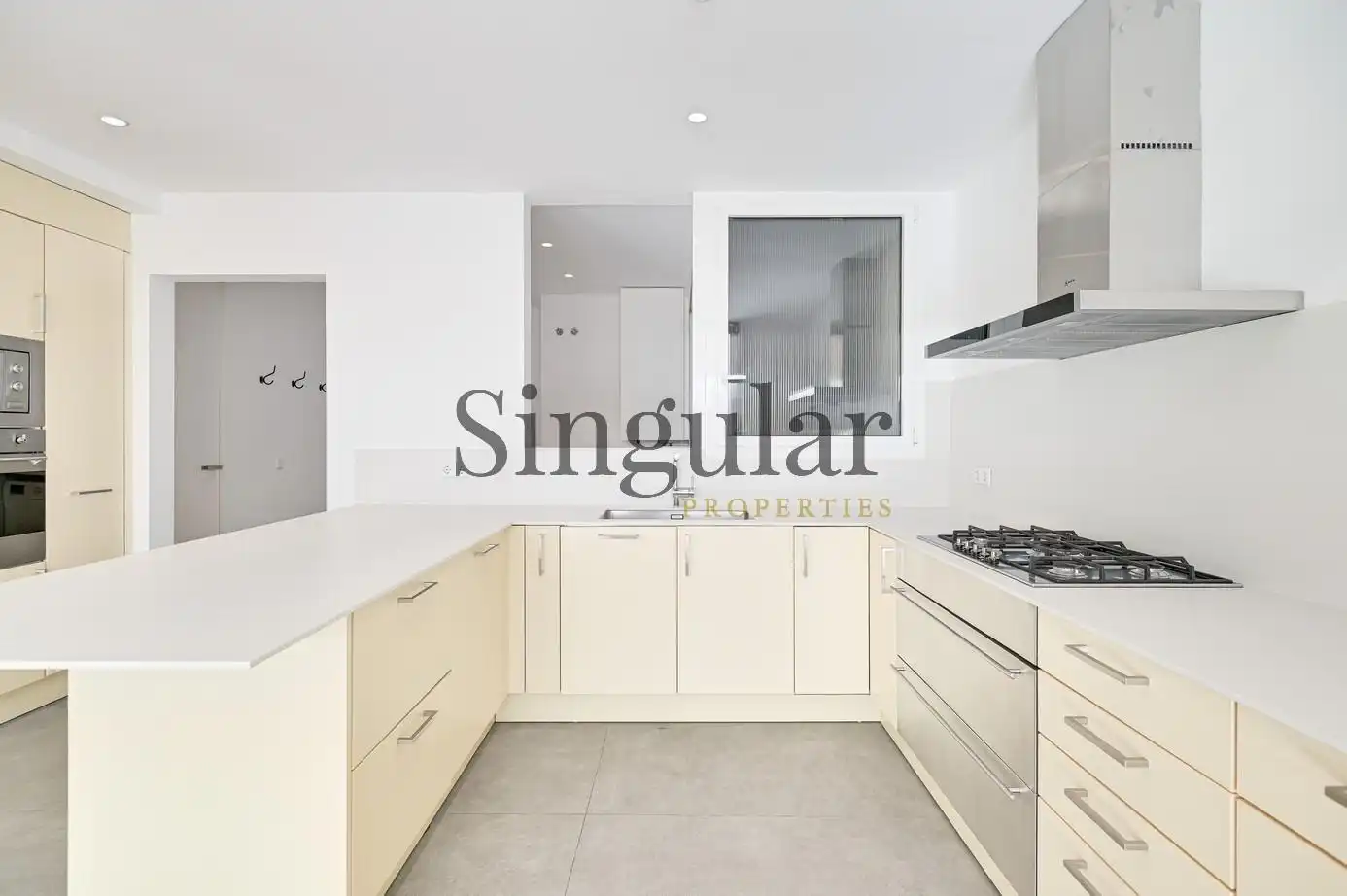 Cocina de Piso de alquiler en Barcelona con Aire acondicionado, Calefacción y Parquet