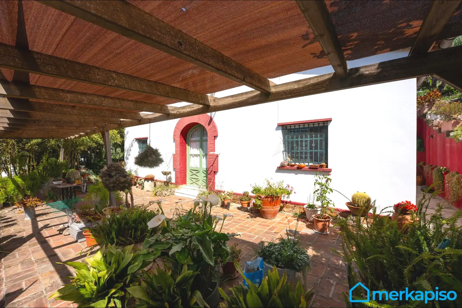 Jardí de Finca rústica en venda en Torrelles de Llobregat amb Terrassa
