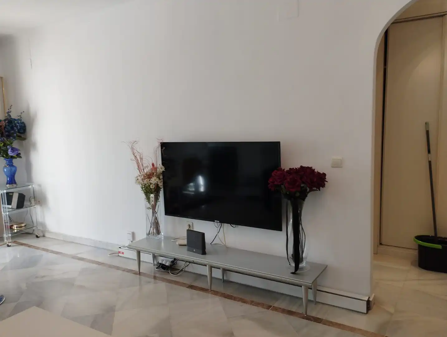 Sala d'estar de Apartament de lloguer en Marbella amb Aire condicionat, Calefacció i Terrassa