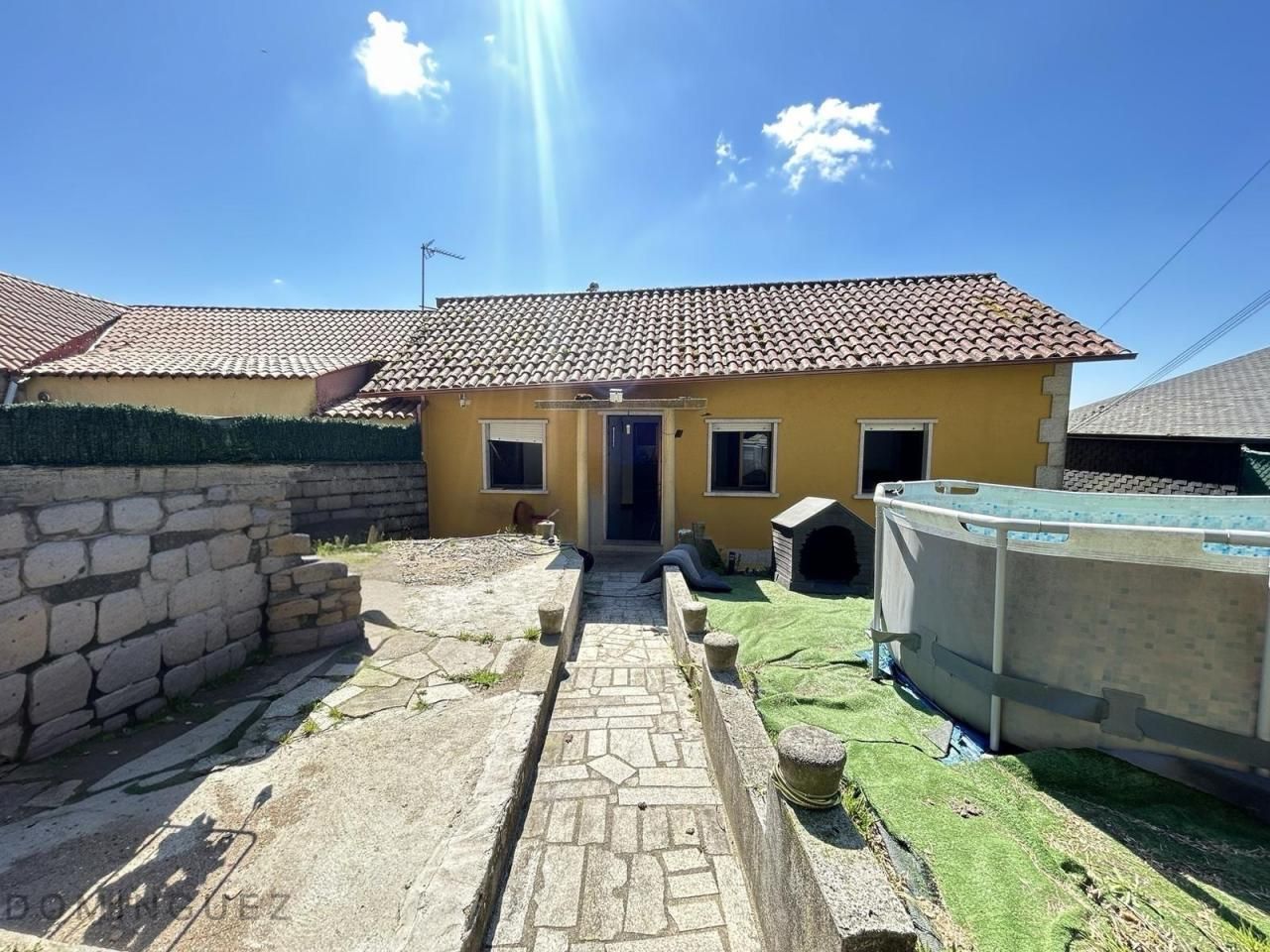 Vista exterior de Casa o xalet en venda en Pontevedra Capital  amb Jardí privat