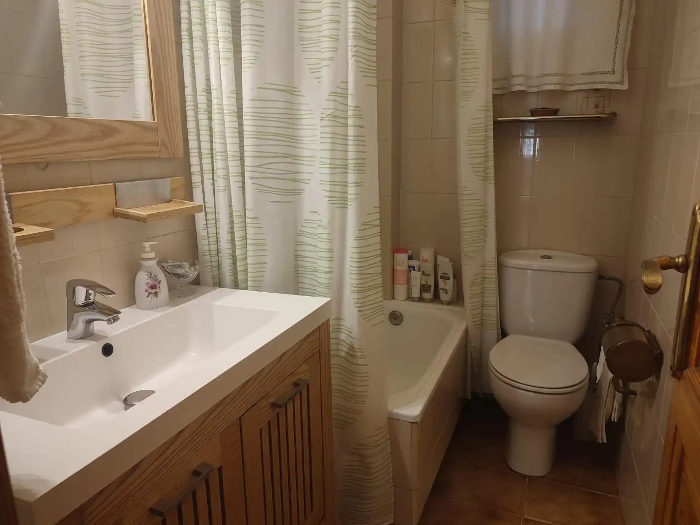 Bathroom of Flat for sale in Valencia