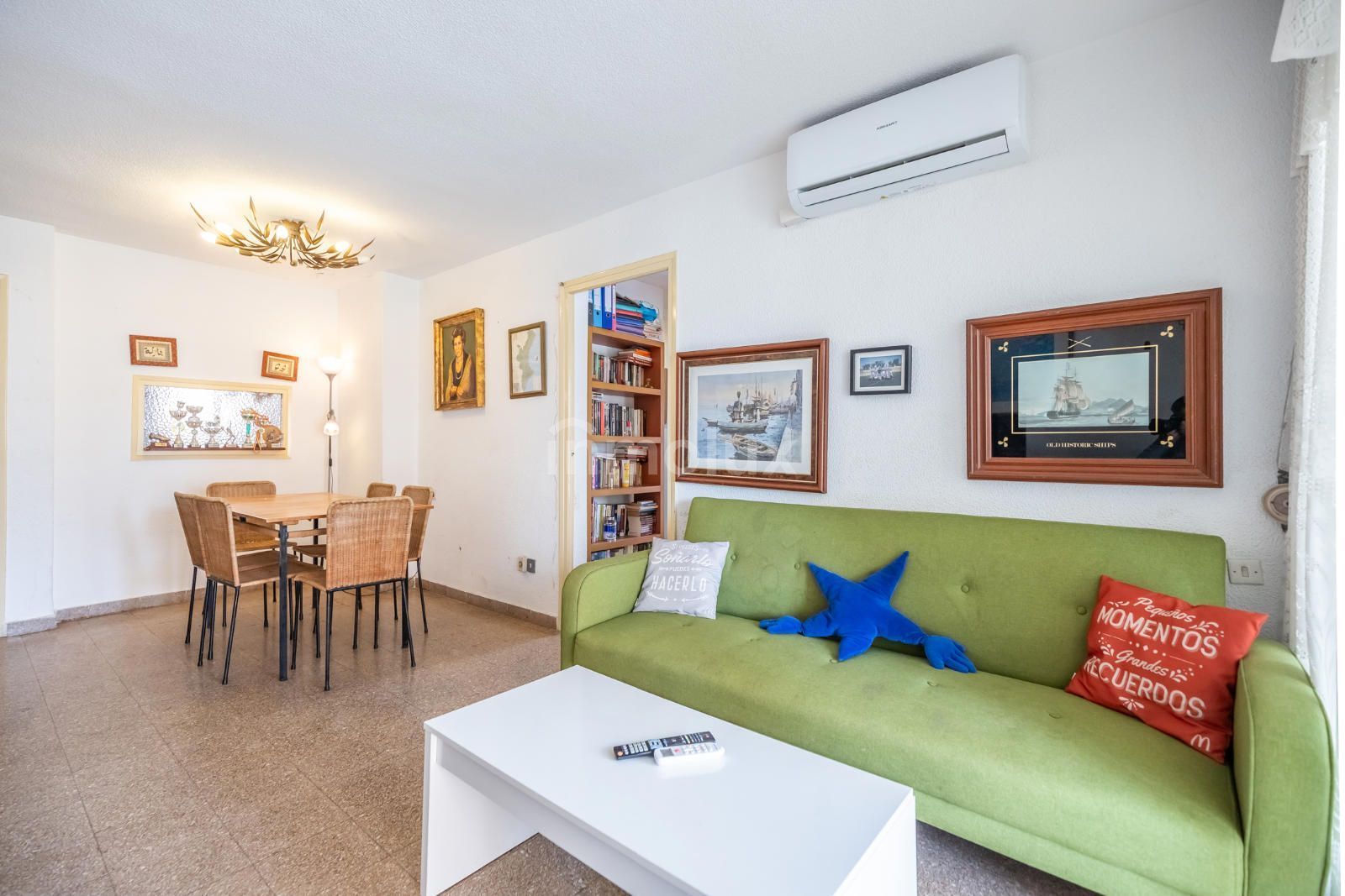 Living room of Flat for sale in Alicante / Alacant  with Terrace, Swimming Pool and Community pool