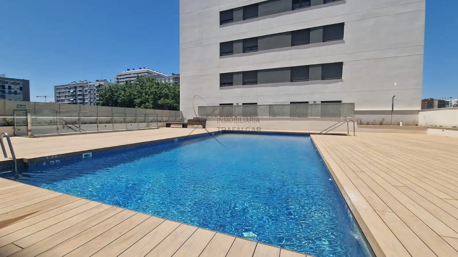 Piscina de Pis de lloguer en Valencia amb Aire condicionat, Parquet i Balcó