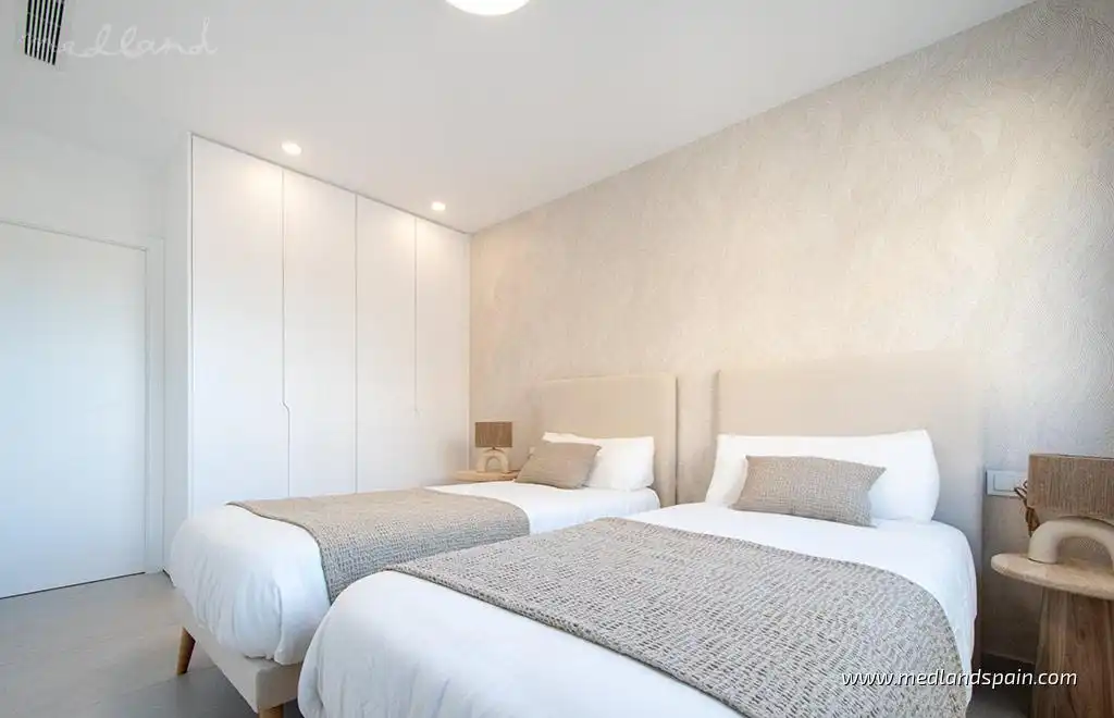 Dormitori de Casa o xalet en venda en Pilar de la Horadada amb Jardí privat, Terrassa i Piscina