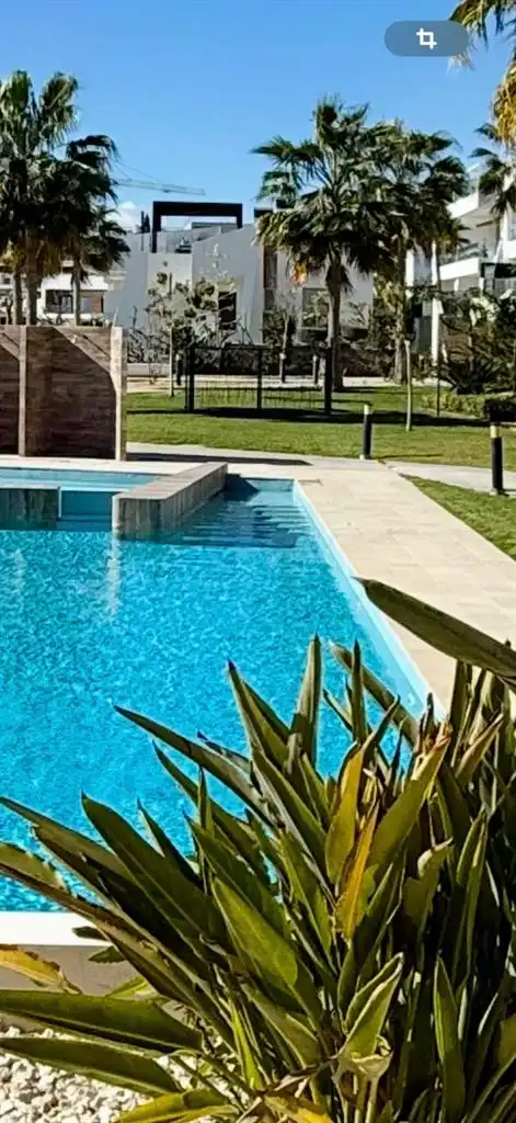 Piscina de Planta baja en venta en Finestrat con Aire acondicionado, Terraza y Trastero