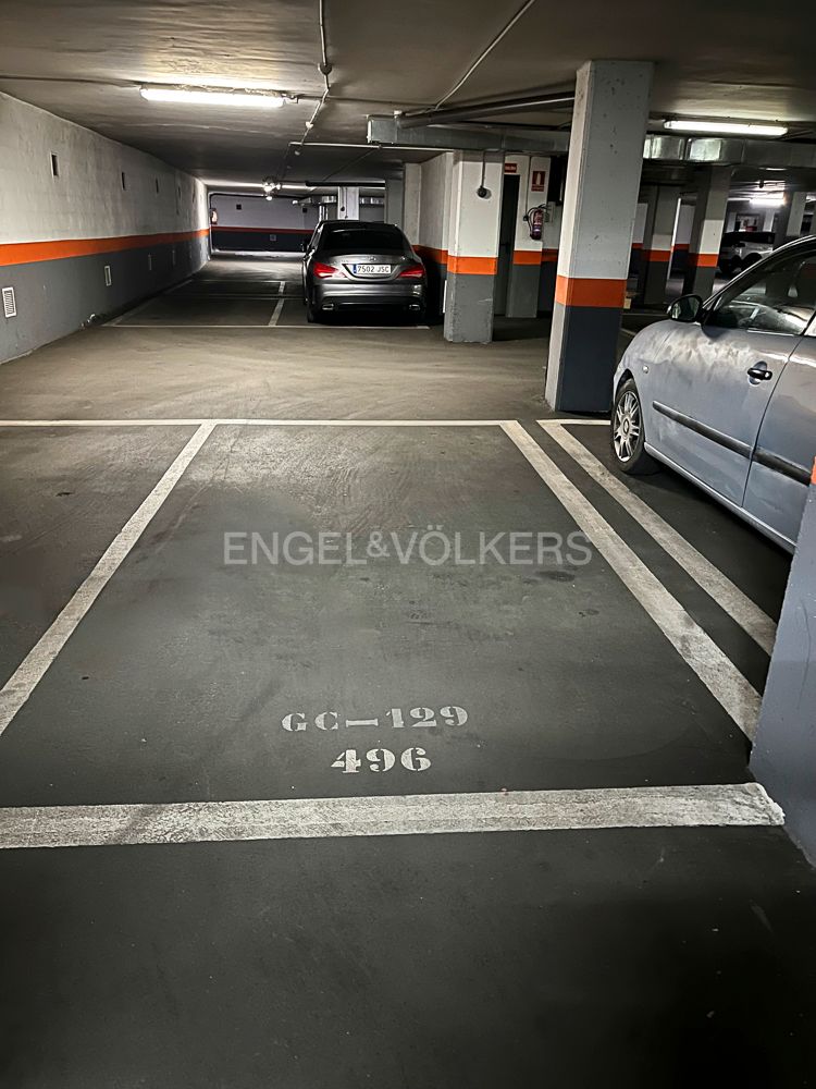 Parking of Garage for sale in  Madrid Capital