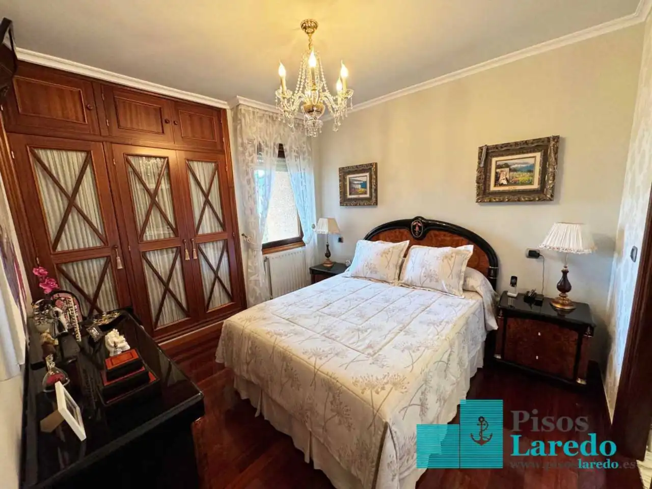 Flat for rent in Calle Marqués de Valdecilla, 8, Centro