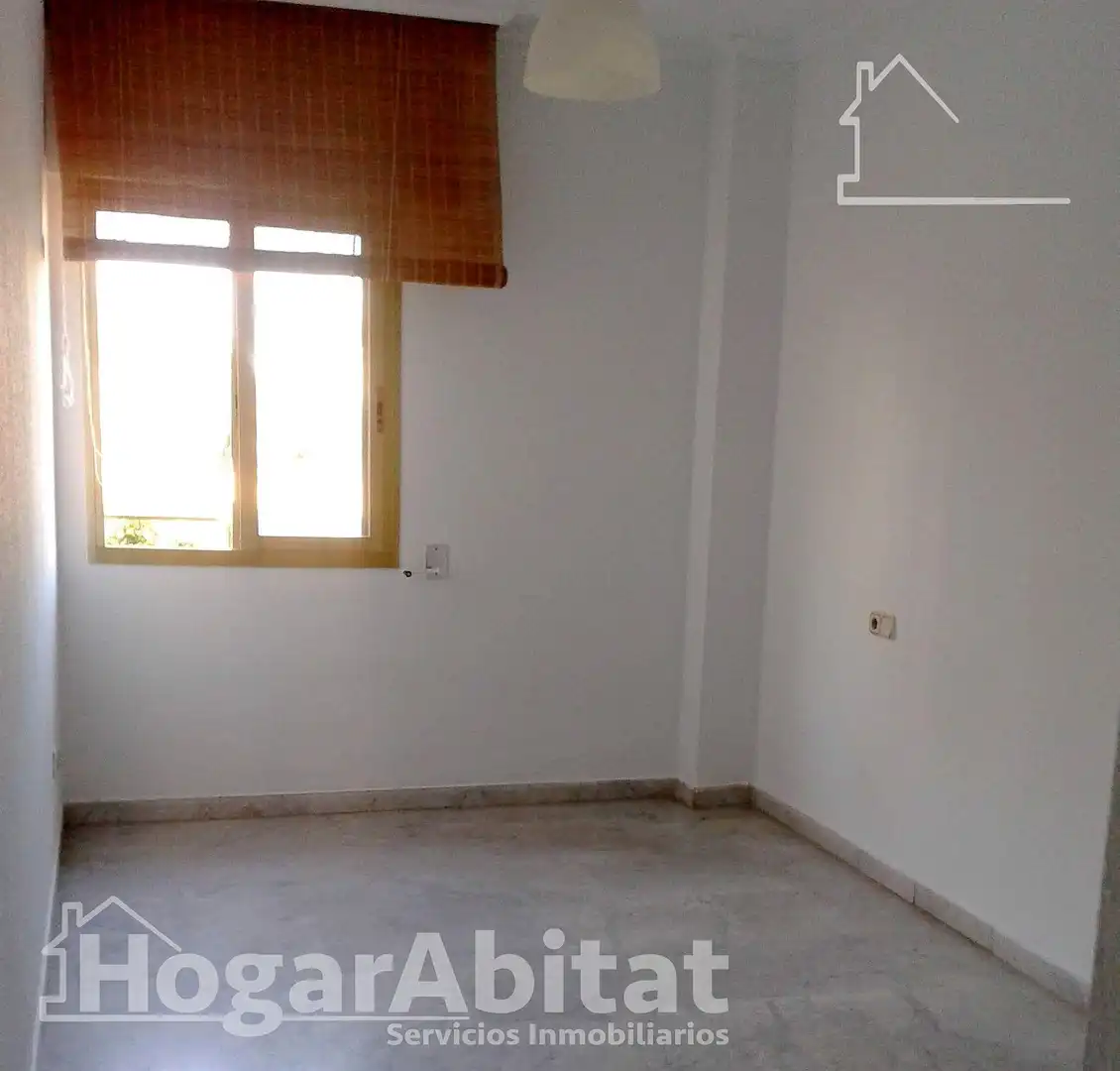 Habitación de Piso en venta en Sevilla con Jardín privado y Terraza