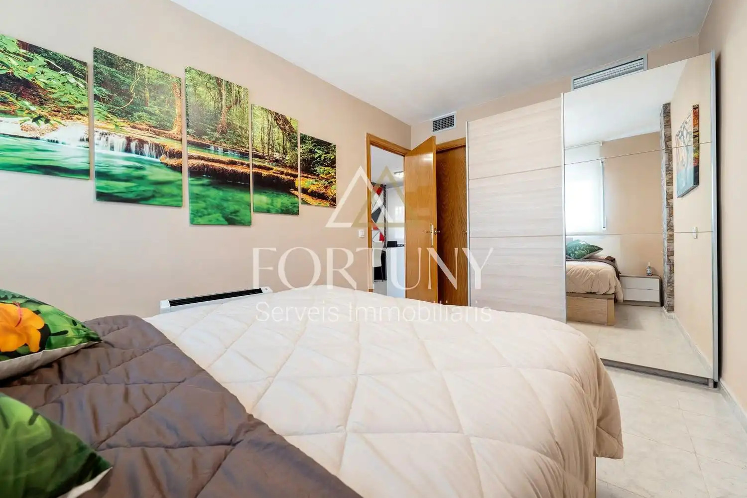 Piso con terraza en venta en del Corralot, imagen 13