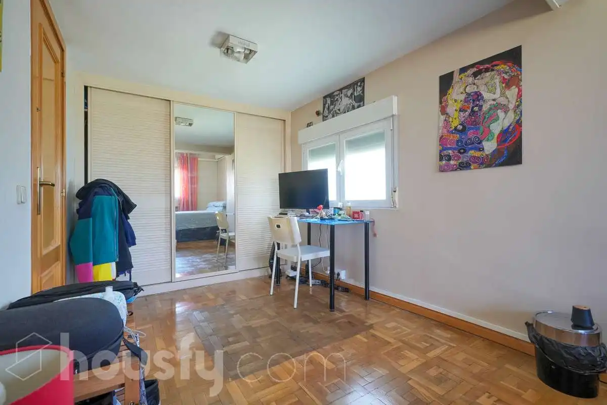 Dormitori de Casa o xalet en venda en Pozuelo de Alarcón amb Aire condicionat, Calefacció i Jardí privat