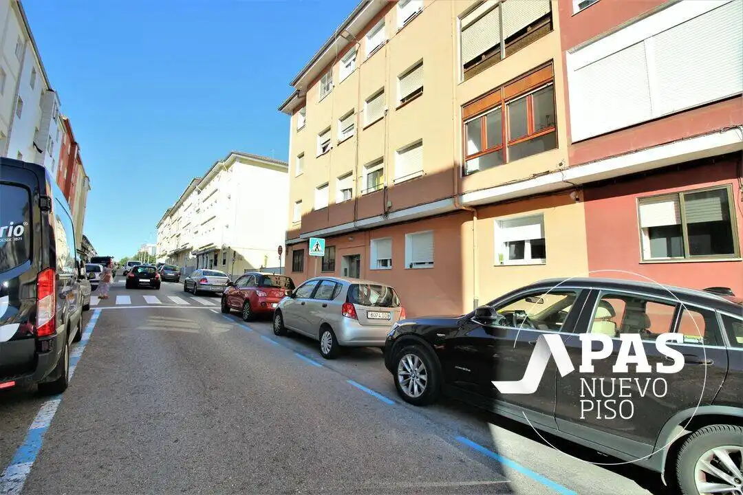 Exterior view of Flat for sale in Dos Hermanas  with Heating