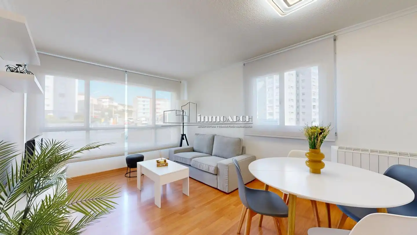 Vista exterior de Piso de alquiler en A Coruña Capital  con Calefacción y Amueblado