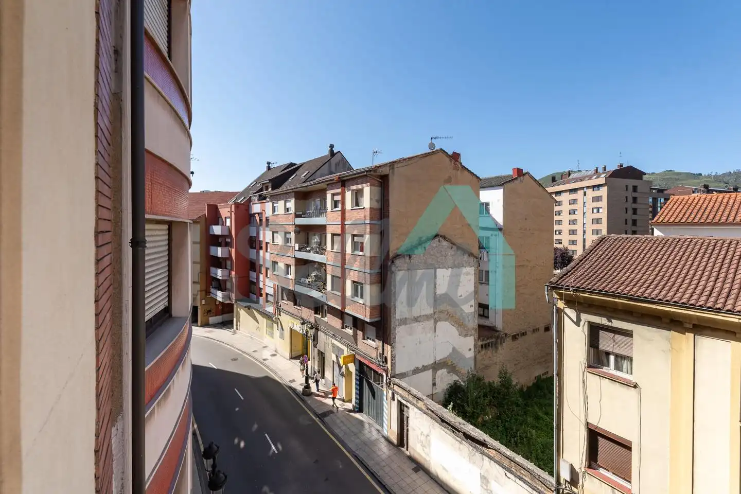 Vista exterior de Piso de alquiler en Oviedo  con Calefacción y Amueblado