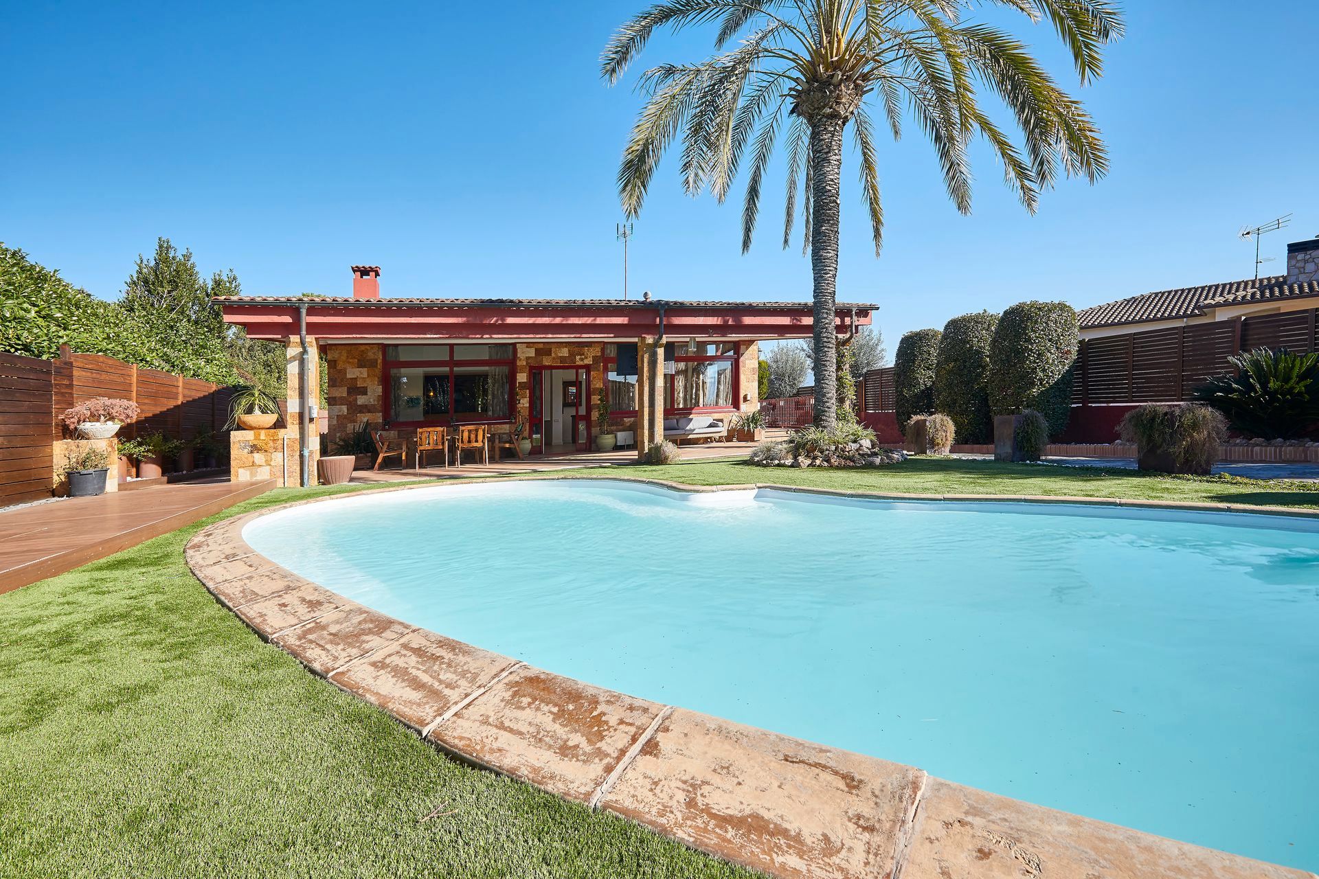 Swimming pool of House or chalet for sale in Canovelles  with Air Conditioner, Heating and Private garden