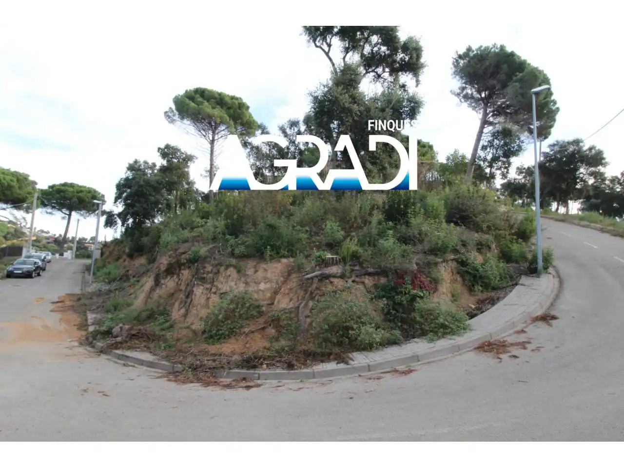 Terreny residencial en venda a Calle AVET 17