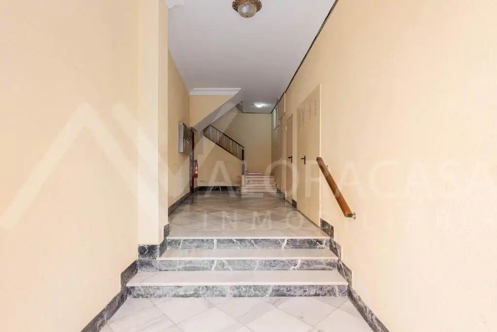 Flat for sale in Málaga  with Air Conditioner, Heating and Furnished
