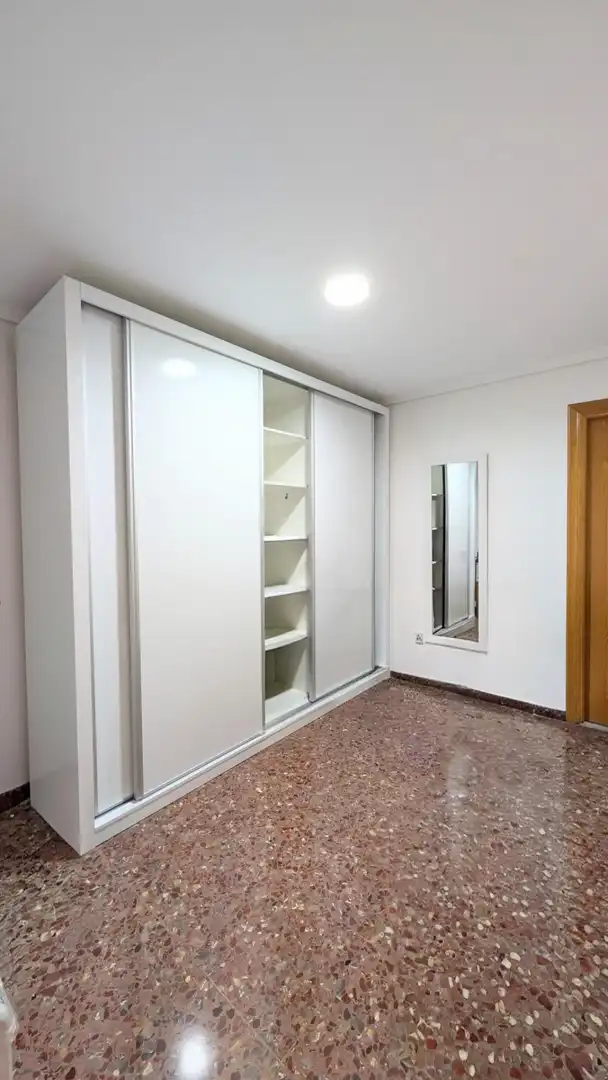 Bedroom of Flat for sale in Elche / Elx  with Air Conditioner and Balcony
