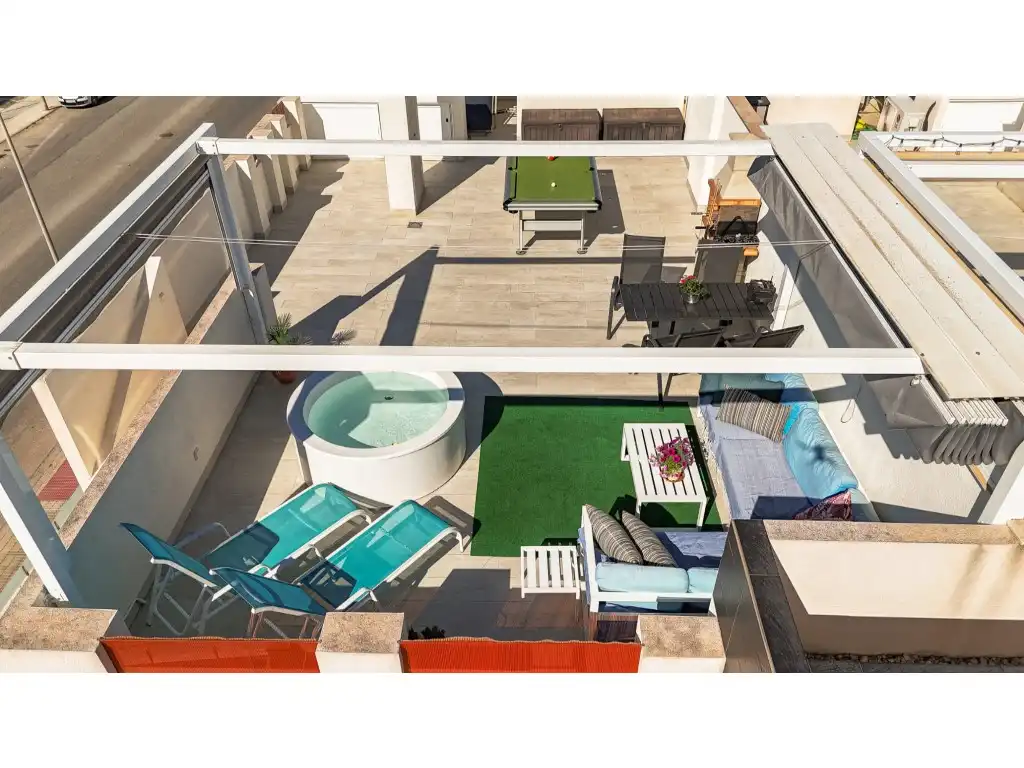 Apartamento con terraza en venta en Calle Panticosa, imagen 23
