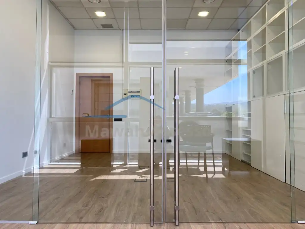 Oficina en venta en Avinguda de les Corts Catalanes, Roquetes - Can Magí