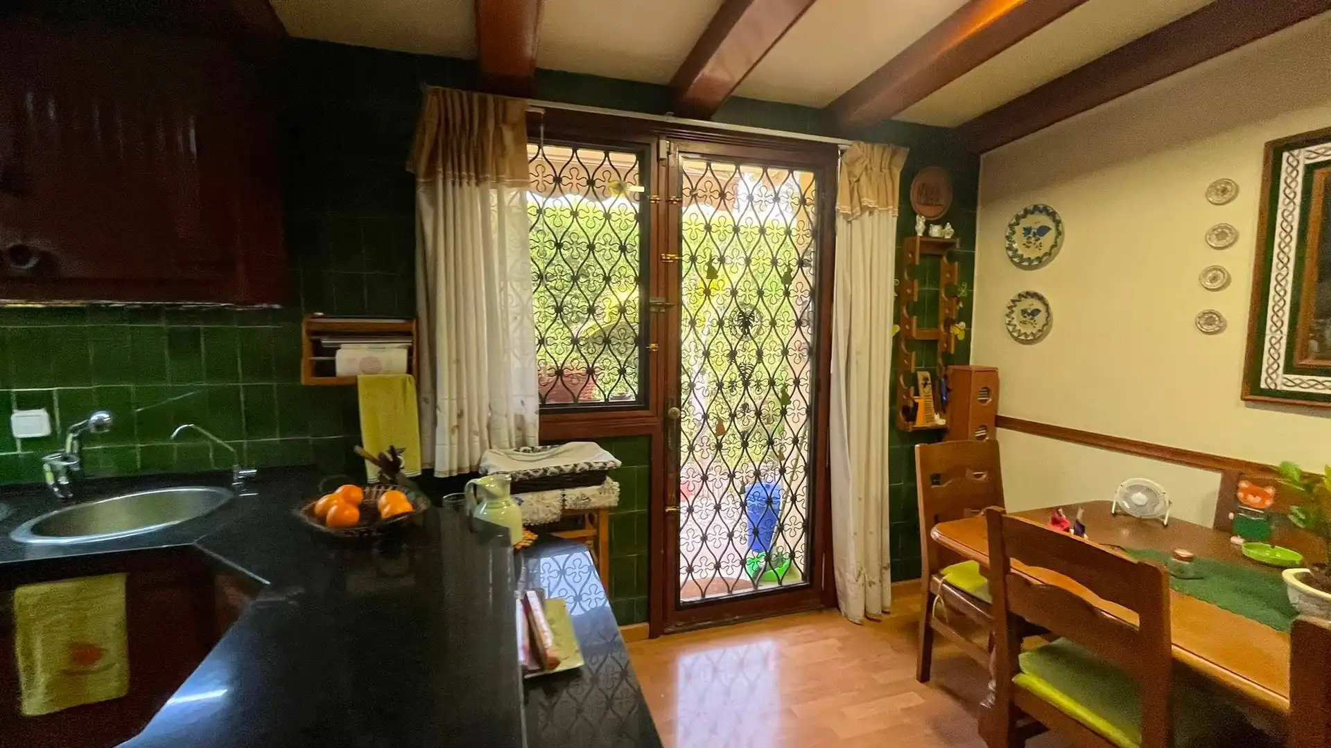 Cocina de Casa o chalet en venta en Elche / Elx con Aire acondicionado, Calefacción y Jardín privado