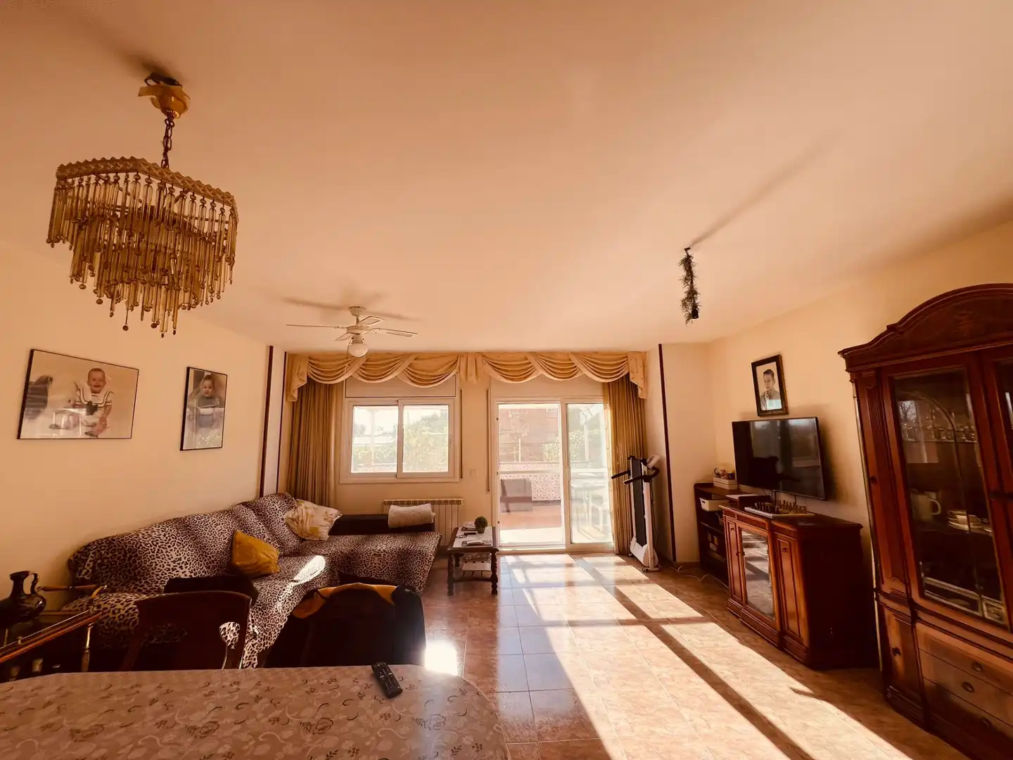 Sala de estar de Planta baja en venta en Pineda de Mar con Aire acondicionado, Calefacción y Jardín privado