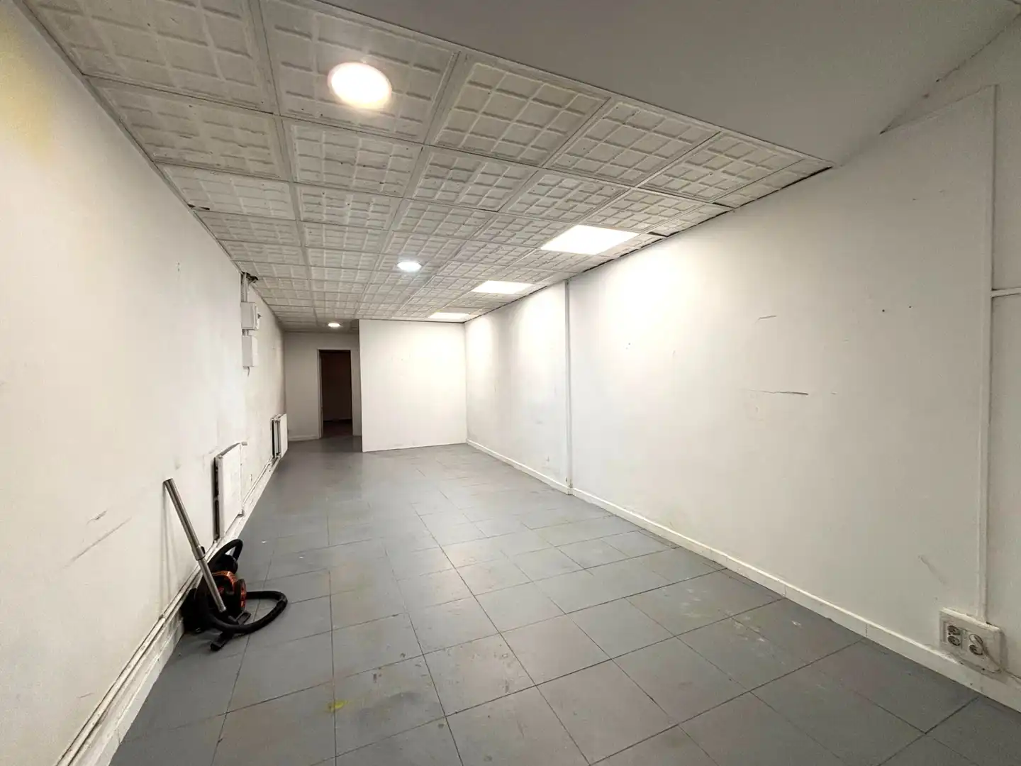Commercial properties for sale in Calle de Nuestra Señora de la Antigua, Puerta Bonita